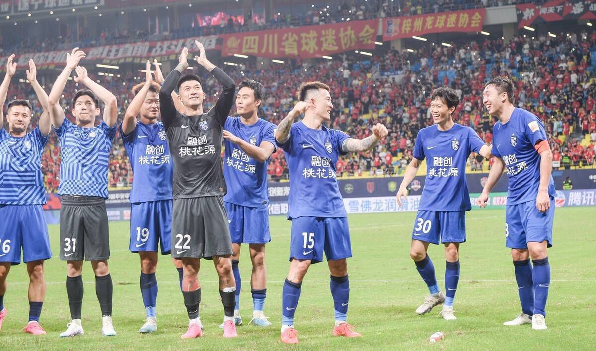 英文名Jiang rongrong，昵称：蓉蓉、蓉儿、大蓉